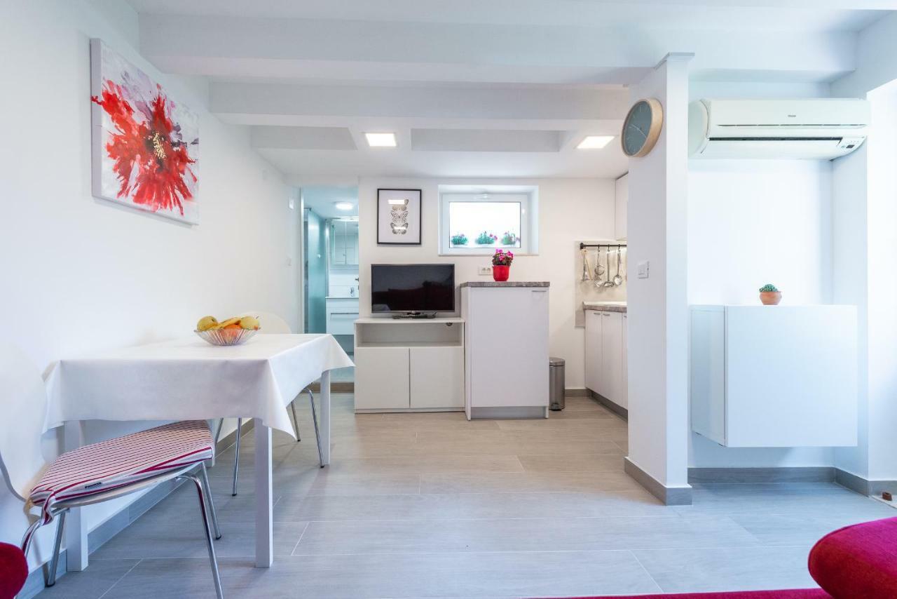 Apartments Nina&Anita - Self Check In Ragusa Esterno foto
